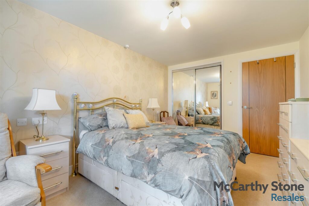 1 Wilton Court, Southbank Road, Kenilworth