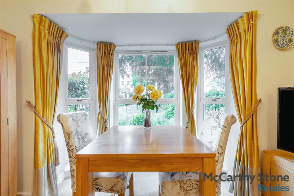 1 Wilton Court, Southbank Road, Kenilworth