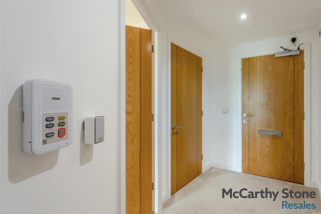 Saxon Gardens, Penn Street, Oakham, Rutland, LE15 6DF