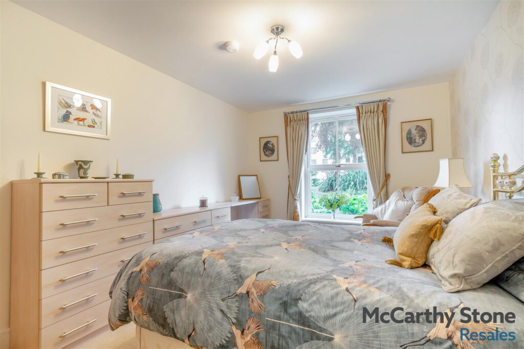 1 Wilton Court, Southbank Road, Kenilworth