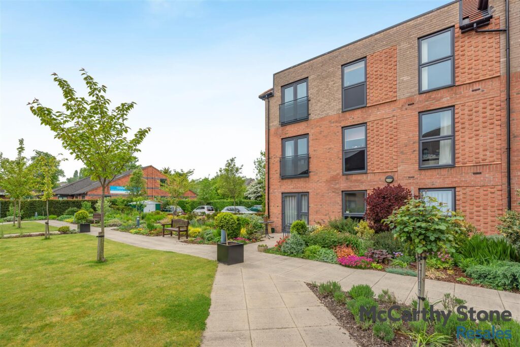 Deans Park Court, Kingsway, Stafford