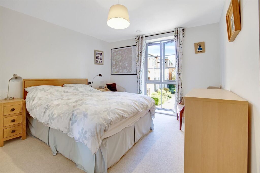 Liberty House, Kingston Road, Raynes Park, London SW20 8DA