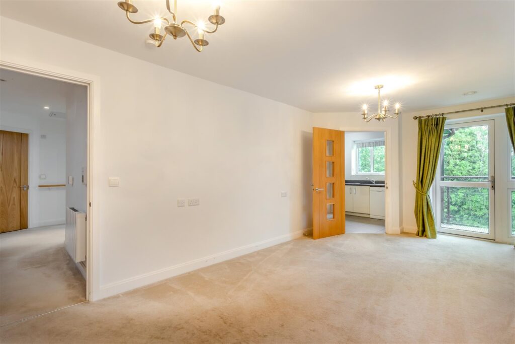 Saxon Gardens, Penn Street, Oakham, Rutland, LE15 6DF