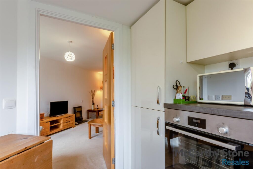 Saxon Gardens, Penn Street, Oakham, Rutland, LE15 6DF