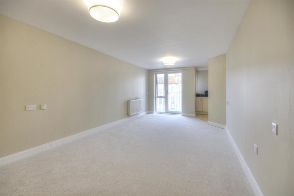 Tudor Rose Court, South Parade, Southsea, Hampshire, PO4 0SS