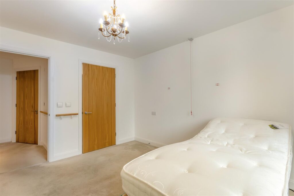 Saxon Gardens, Penn Street, Oakham, Rutland, LE15 6DF