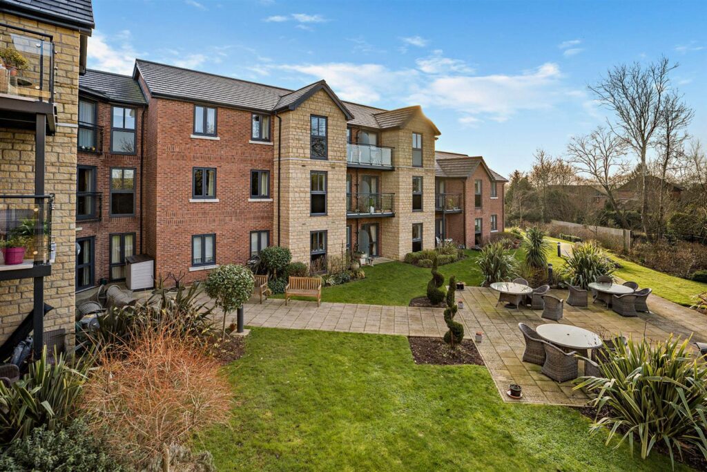 Saxon Gardens, Penn Street, Oakham, Rutland, LE15 6DF
