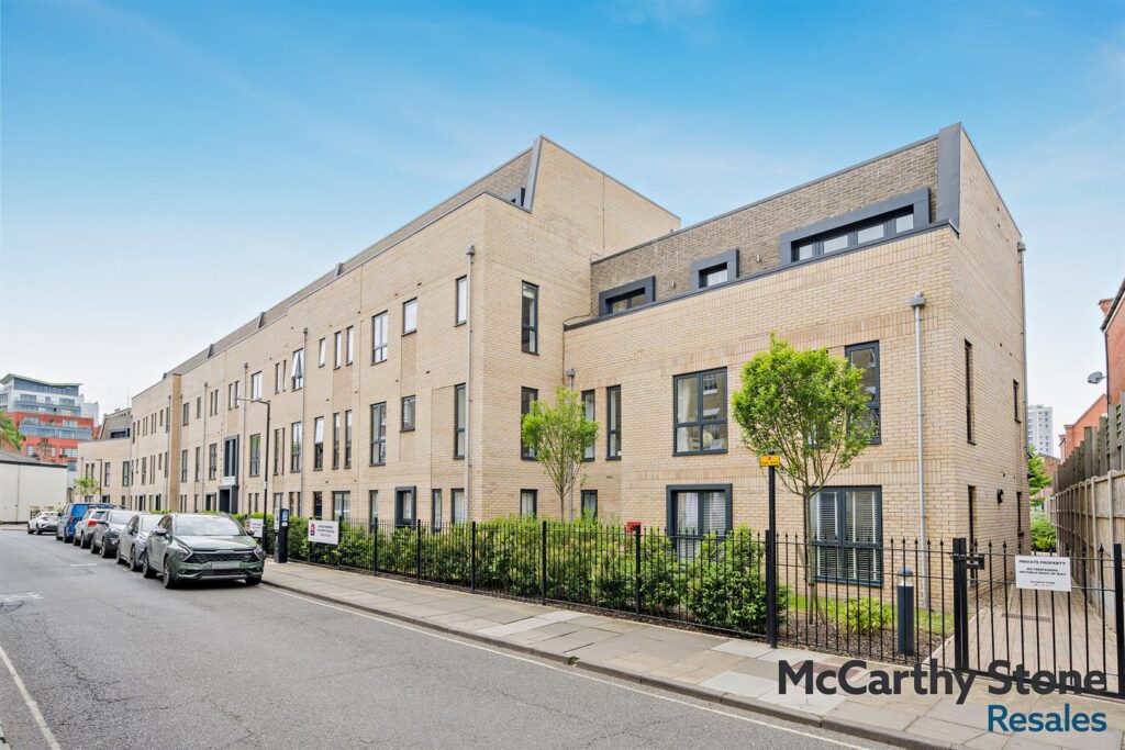 Thomas Wolsey Place, Lower Brook Street, Ipswich
