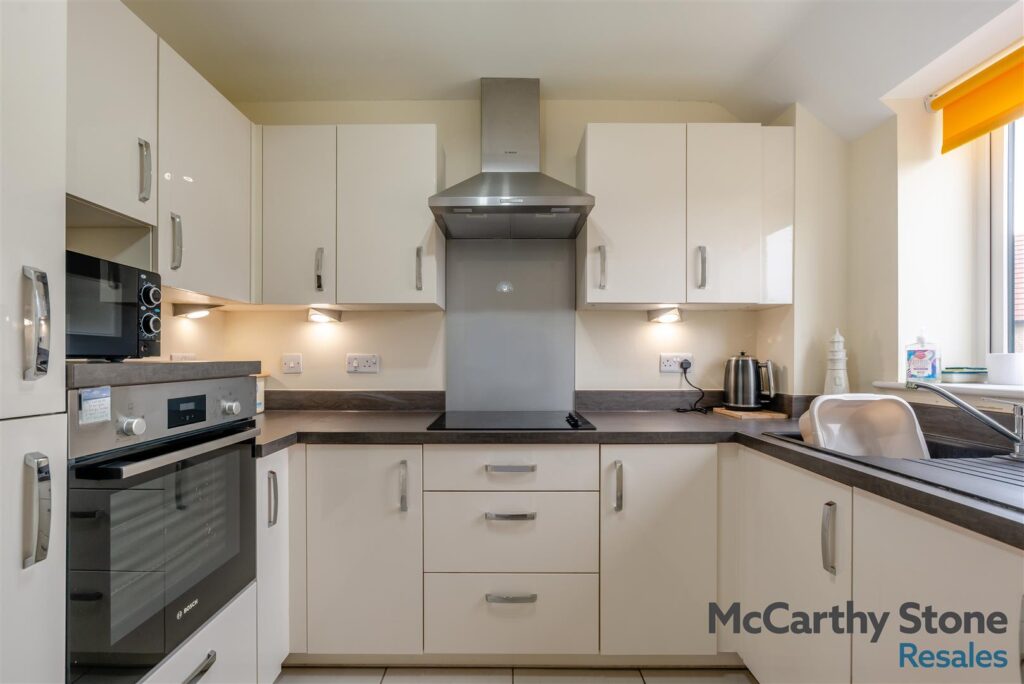 Deans Park Court, Kingsway, Stafford