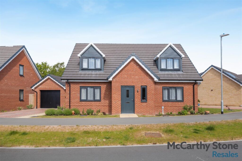 Hotchkin Gardens, Woodhall Spa, LN10 6AQ