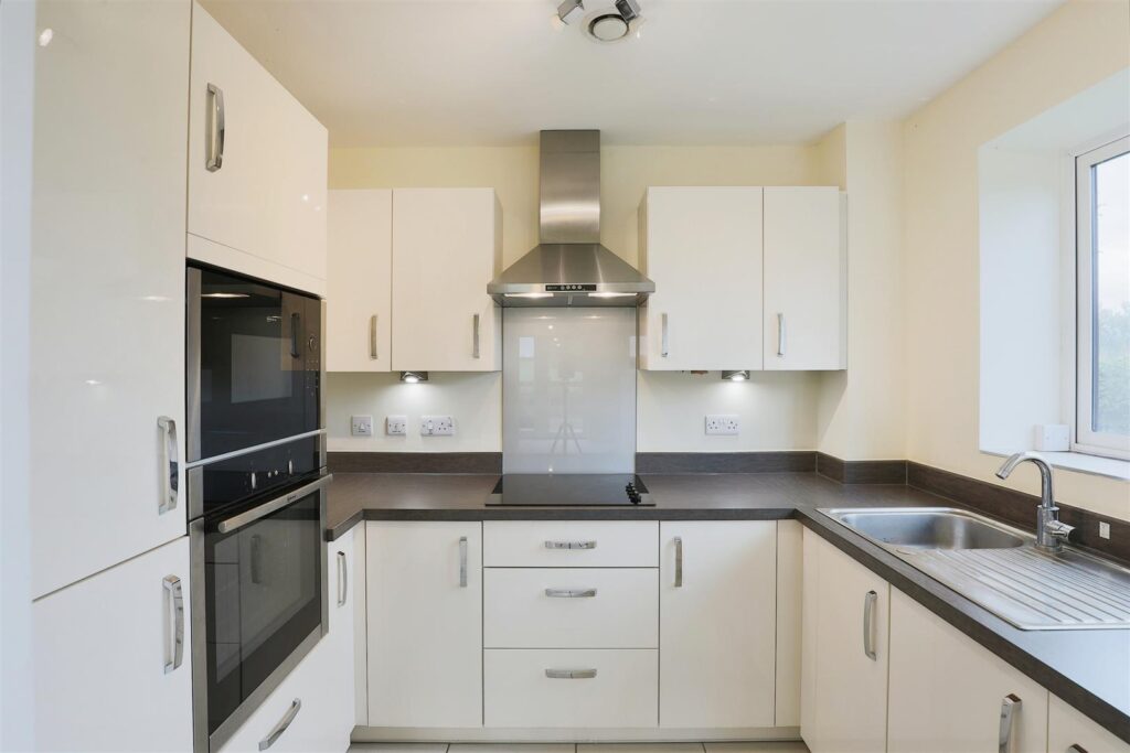 Harvard Place, Stratford-Upon-Avon, Warwickshire CV37 8GA