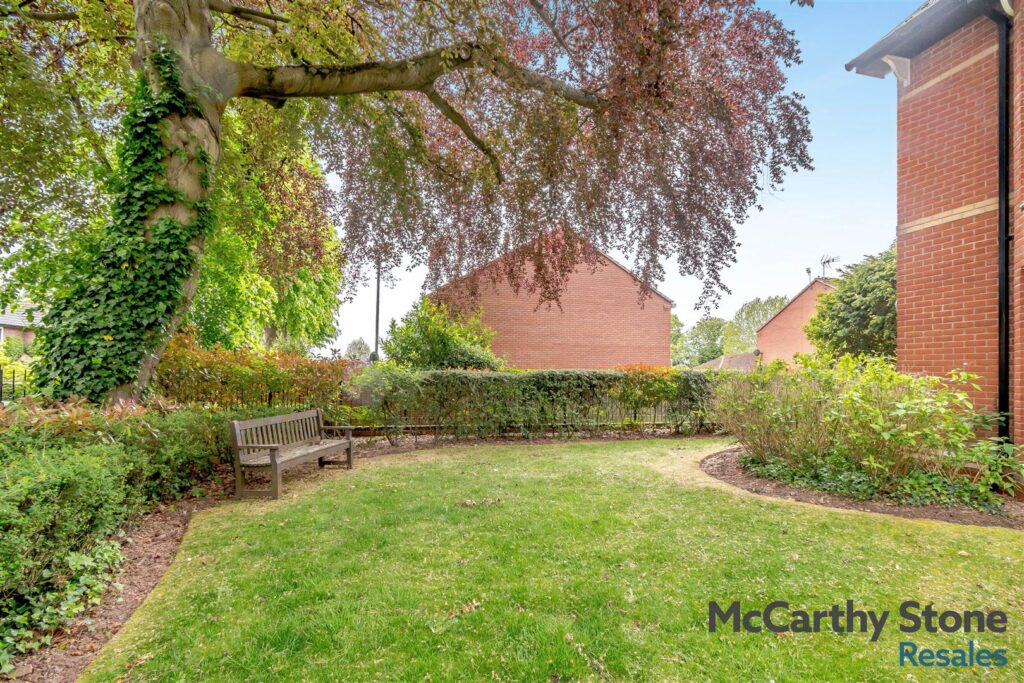 1 Wilton Court, Southbank Road, Kenilworth