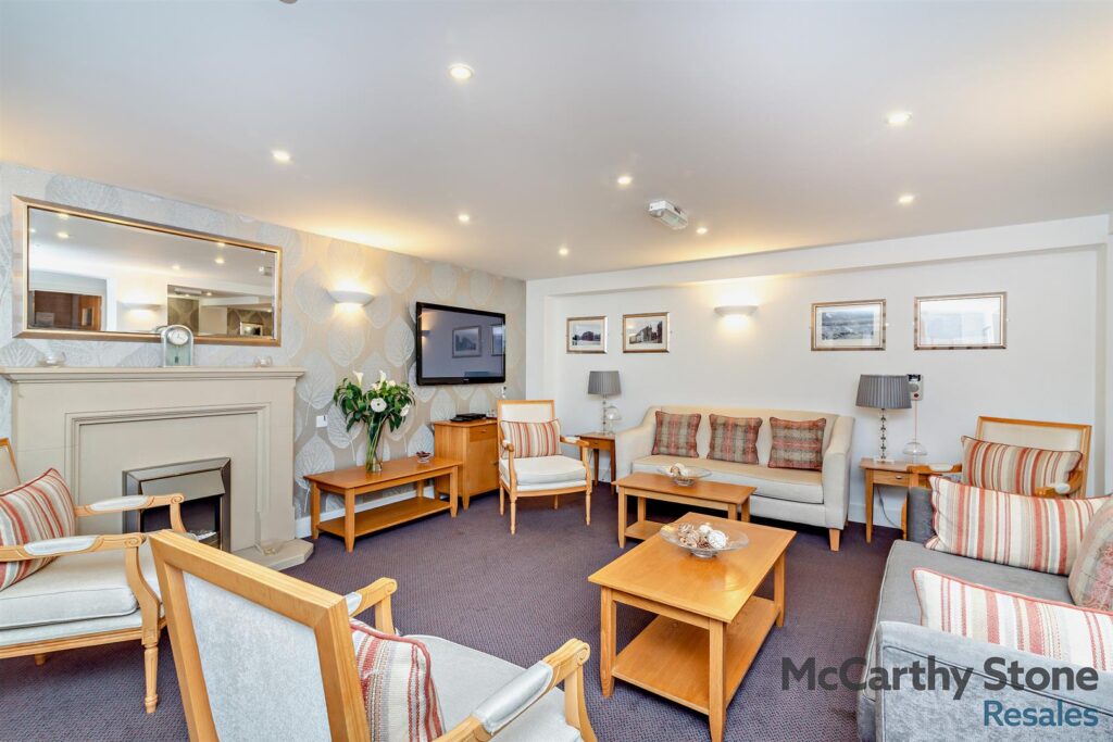 Morgan Court, Station Road, Petworth, West Sussex, GU28 0FE