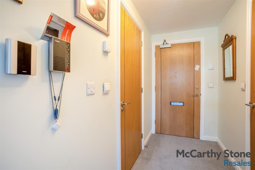 Middleton Court, Picton Avenue, Porthcawl CF36 3BF