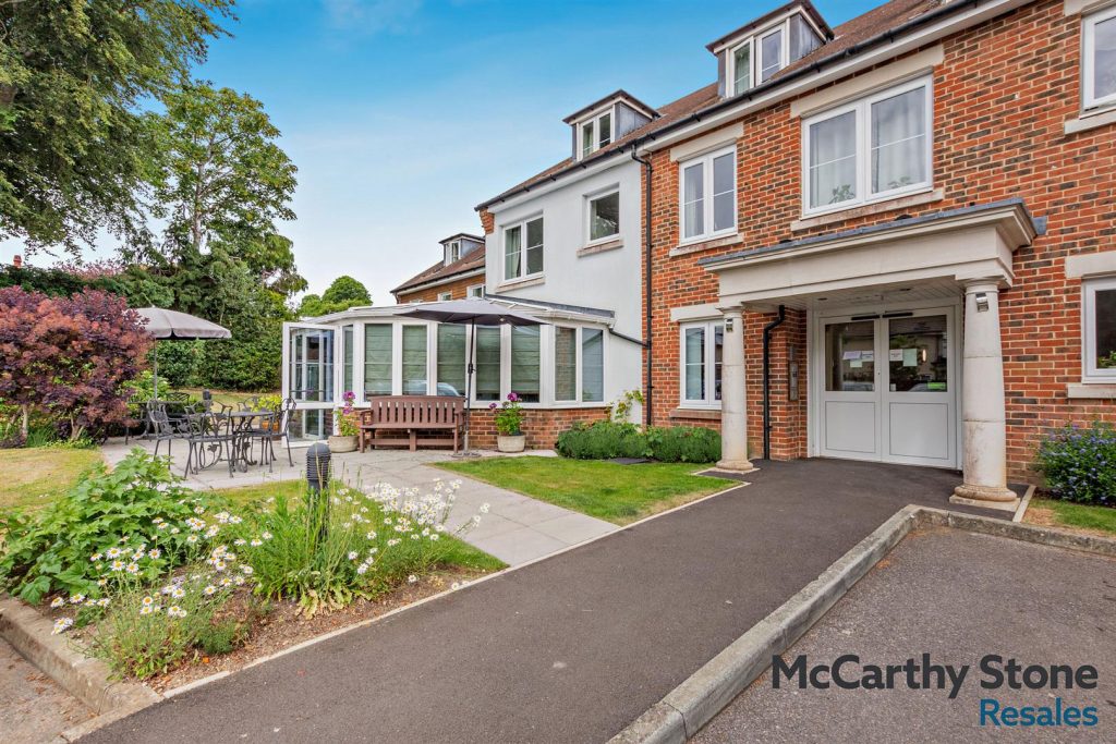 Portman Court, Grange Road, Uckfield, East Sussex, TN22 1FD