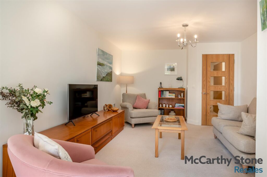 Keatley Place, Hospital Road, Moreton-in-Marsh. GL56 0DQ