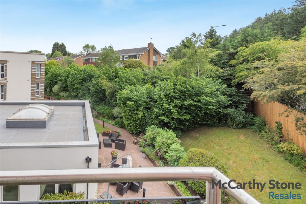 Sanderson Court, Park Road, Hagley