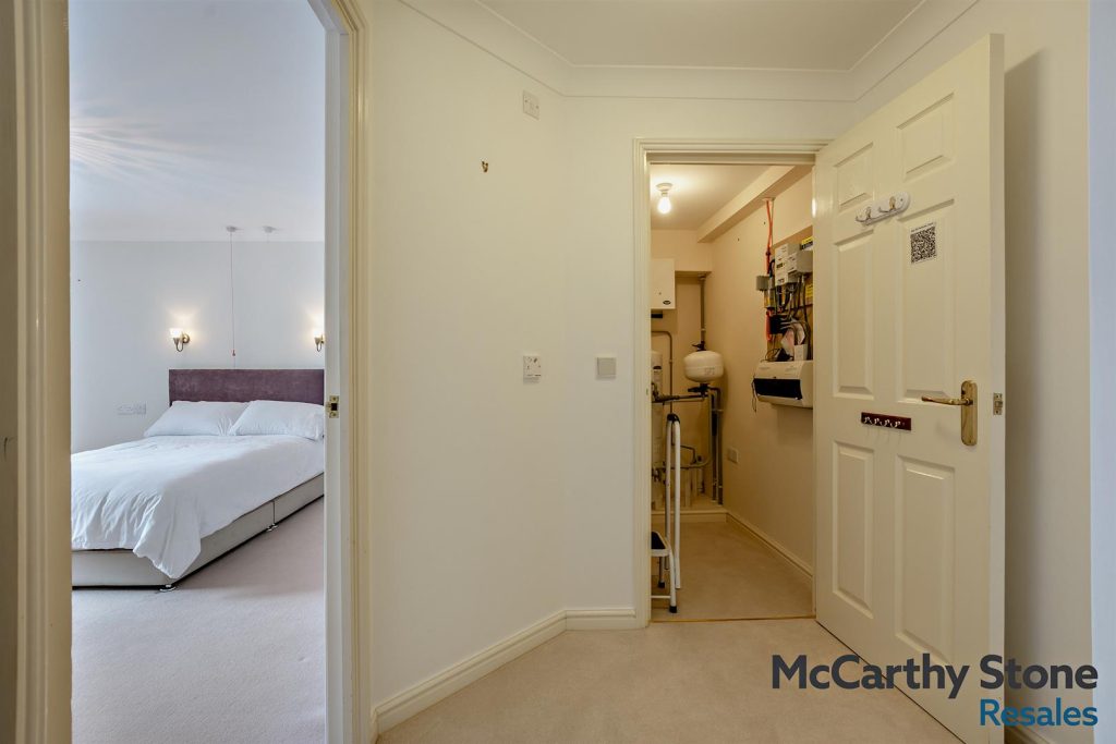 Portman Court, Grange Road, Uckfield, East Sussex, TN22 1FD