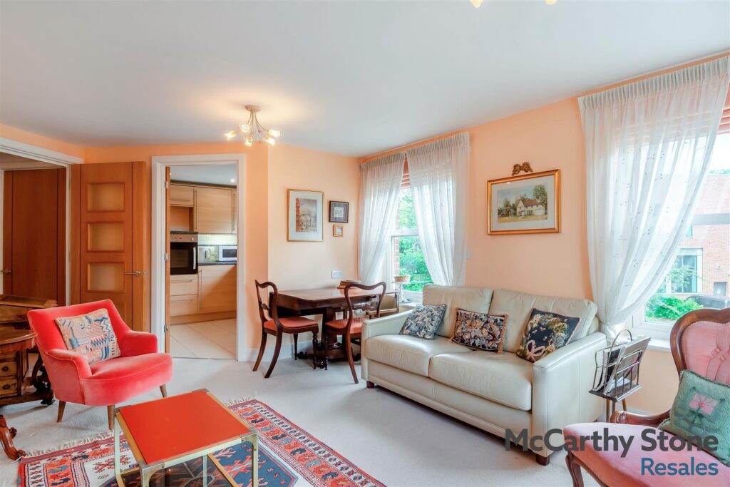 Peel Court, College Way, Welwyn Garden City, Hertfordshire, AL8 6DG