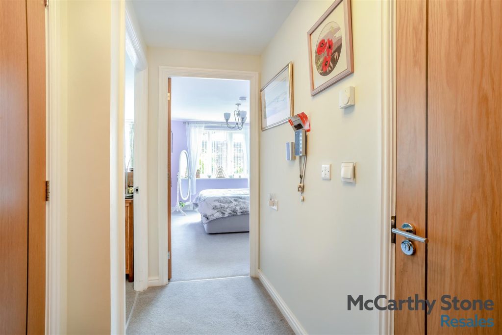 Middleton Court, Picton Avenue, Porthcawl CF36 3BF