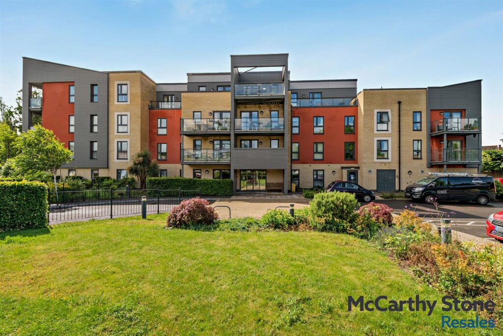 Bucklands, Stock Way South, Nailsea, BS48 2BF