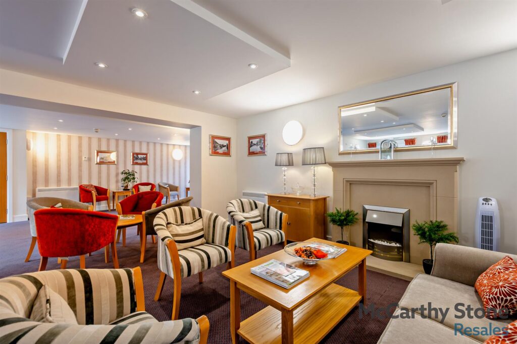 Ridgeway Court, Mutton Hall Hill, Heathfield, East Sussex, TN21 8NB