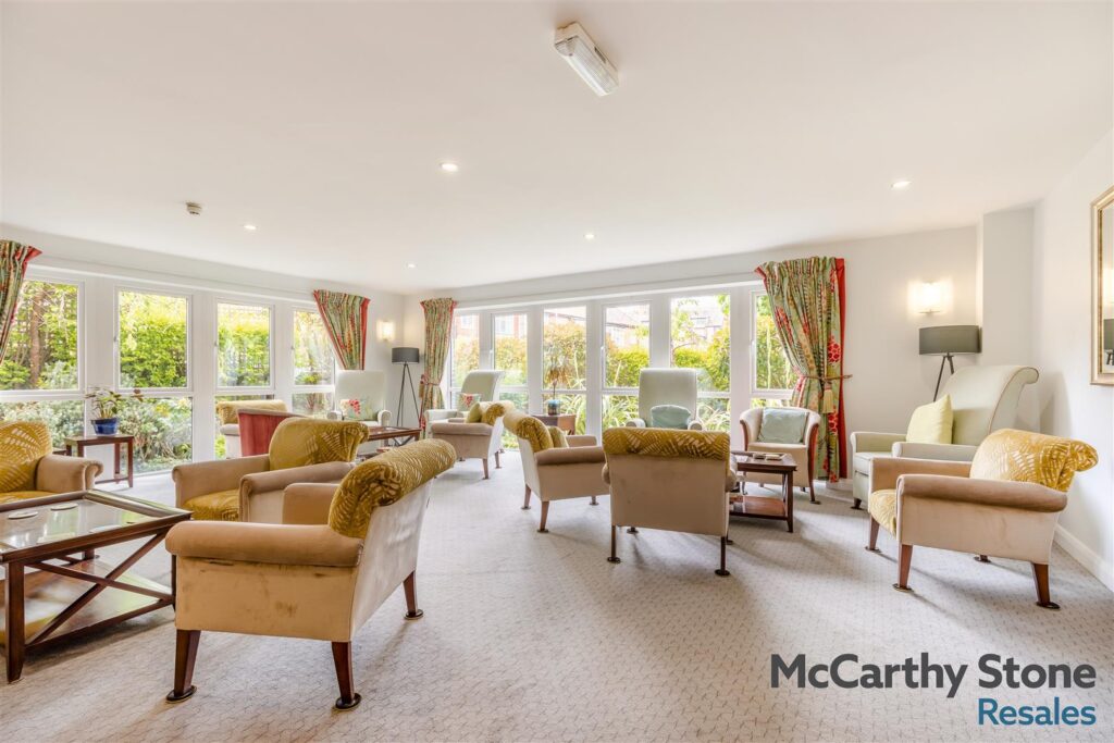 Cosgrove Hall Court, 8 Albany Road, Cholton-cum-Hardy