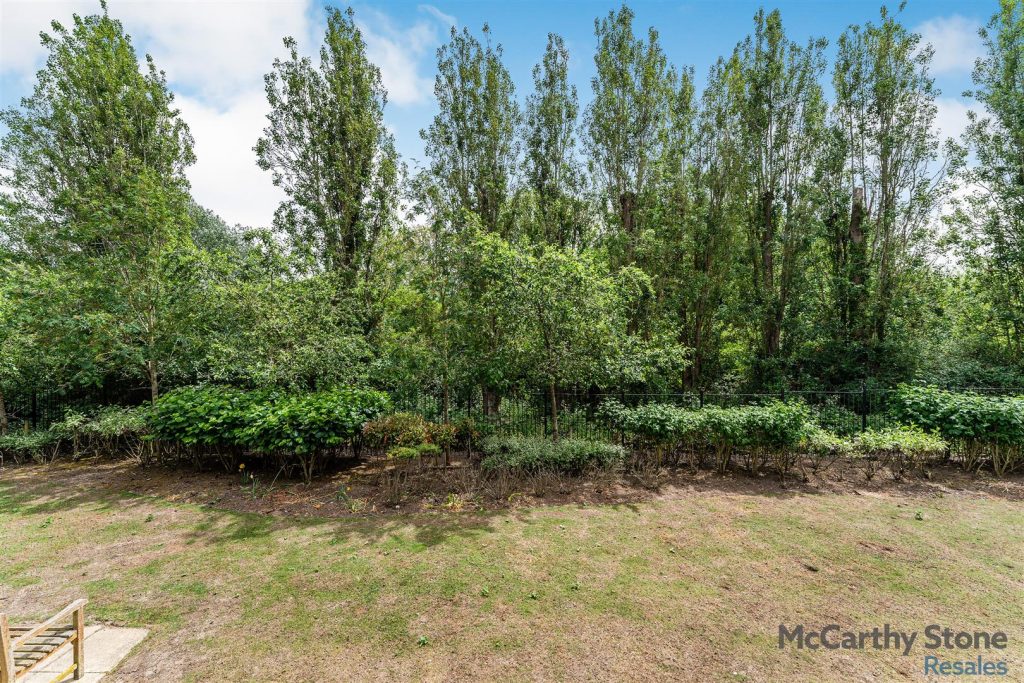 Roslyn Court, Lisle Lane, Ely, Cambridgeshire, CB7 4FA