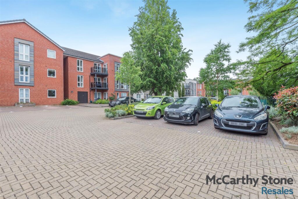 Sanderson Court, Park Road, Hagley