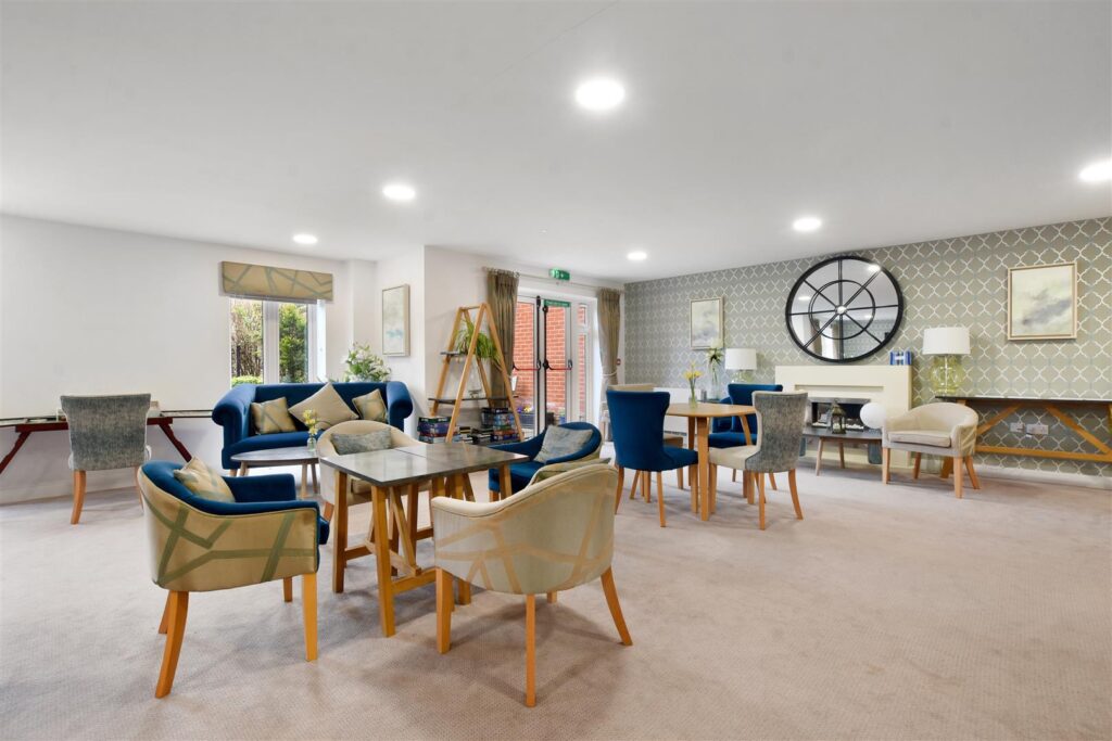 Mountbatten House, Hempstead Road, Hemel Hemp, HP3 0HE