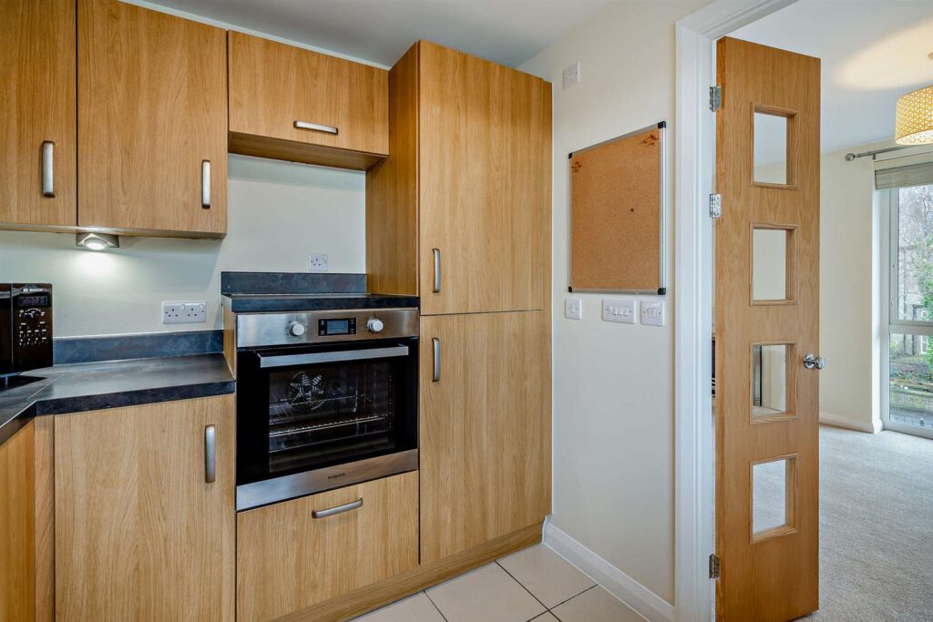 142 Greaves Road, Lancaster
