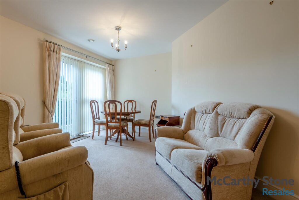 Sanderson Court, Park Road, Hagley