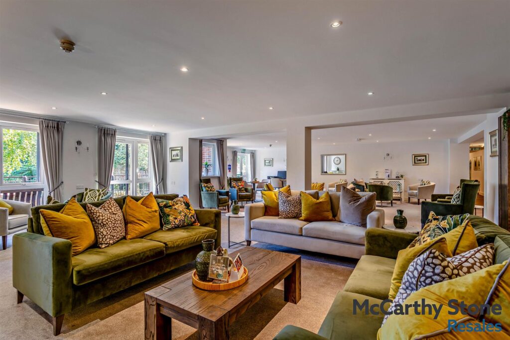 Isabel Court, Cowick Street, Exeter