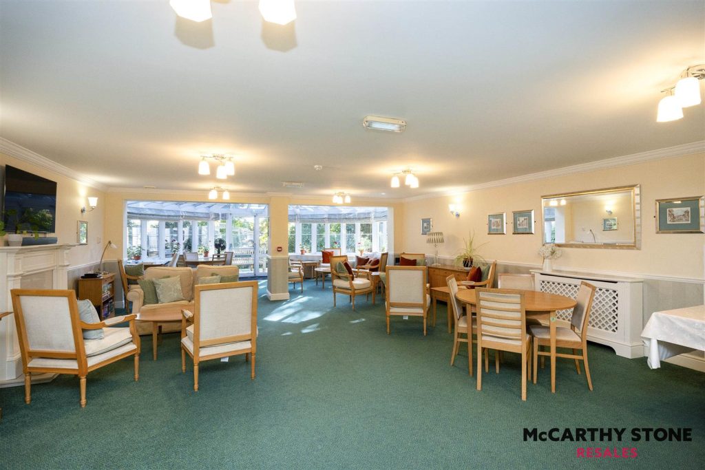 Portman Court, Grange Road, Uckfield, East Sussex, TN22 1FD