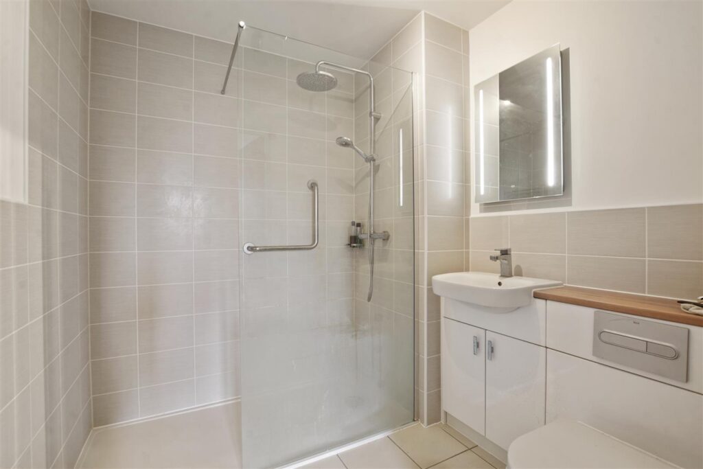 Mountbatten House, Hempstead Road, Hemel Hemp, HP3 0HE