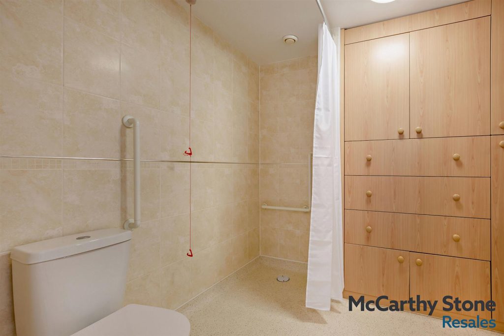 Portman Court, Grange Road, Uckfield, East Sussex, TN22 1FD