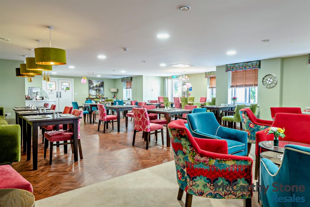Shackleton Place, Bath Road, Devizes, Wiltshire, SN10 2GZ