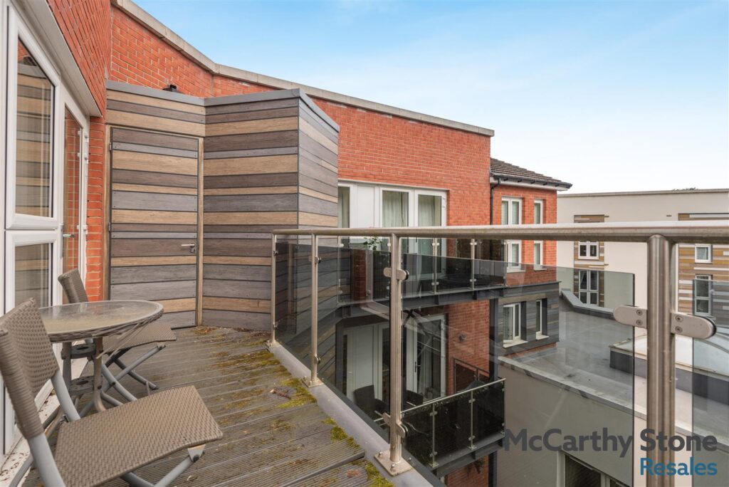 Sanderson Court, Park Road, Hagley