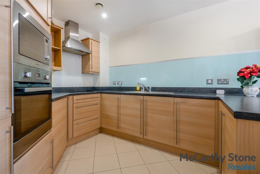 Sanderson Court, Park Road, Hagley