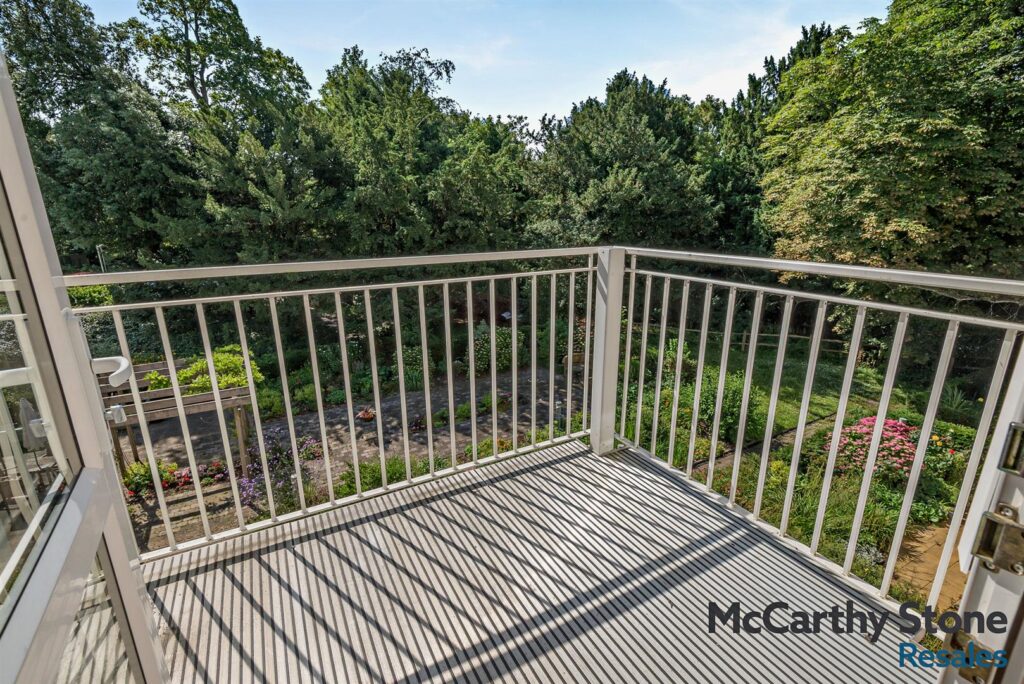 Shackleton Place, Bath Road, Devizes, Wiltshire, SN10 2GZ