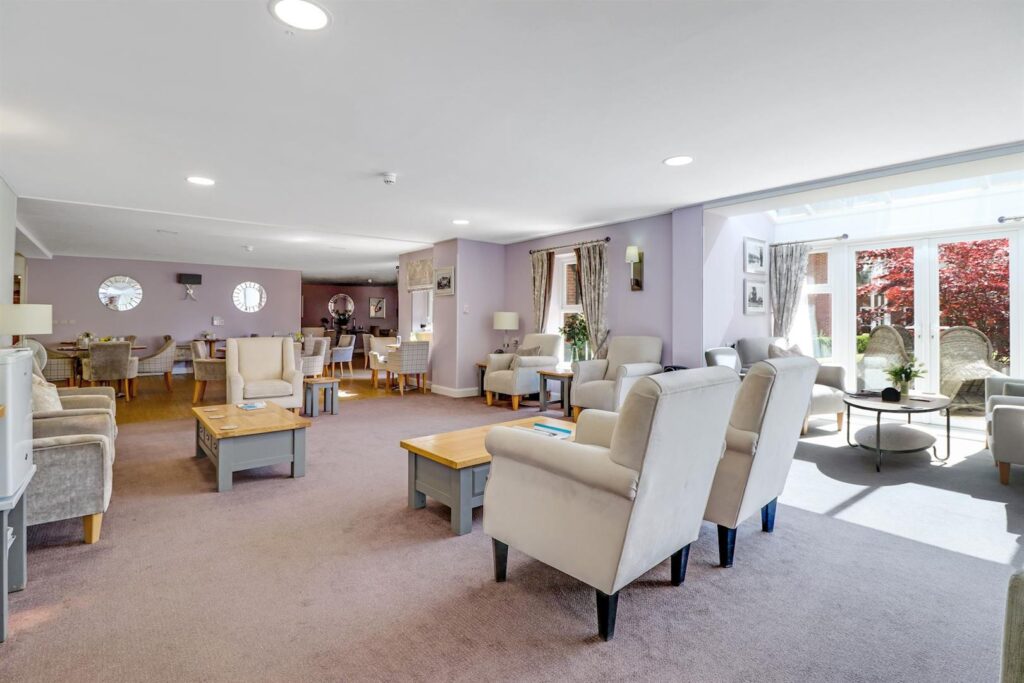 Manor Park Road, Chislehurst, BR7 5FT
