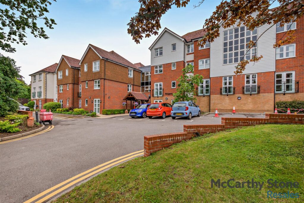 Ridgeway Court, Mutton Hall Hill, Heathfield, East Sussex, TN21 8NB