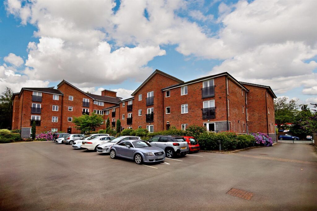 Cosgrove Hall Court, 8 Albany Road, Cholton-cum-Hardy
