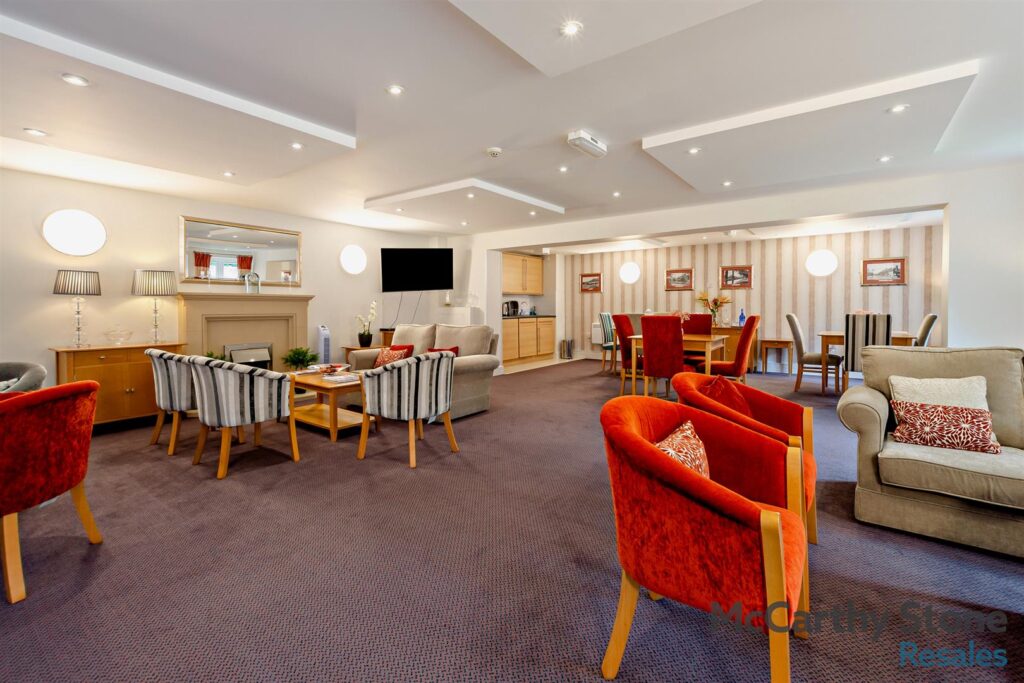 Ridgeway Court, Mutton Hall Hill, Heathfield, East Sussex, TN21 8NB