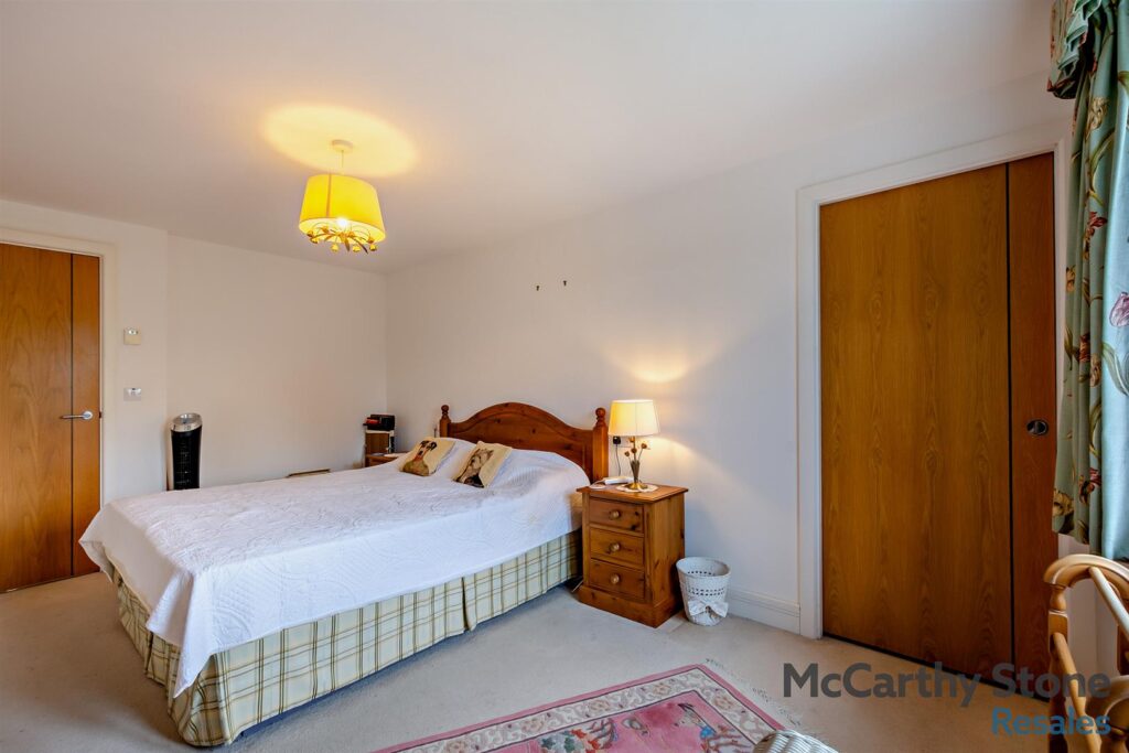Ridgeway Court, Mutton Hall Hill, Heathfield, East Sussex, TN21 8NB