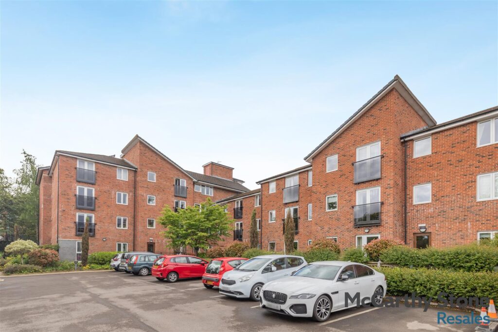 Cosgrove Hall Court, 8 Albany Road, Cholton-cum-Hardy