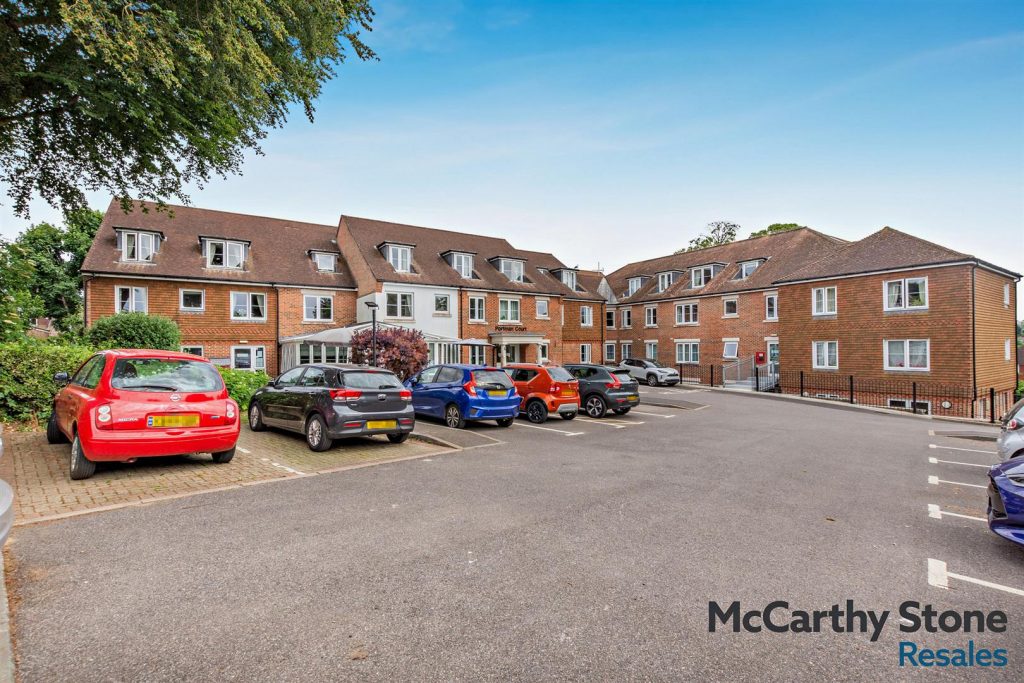 Portman Court, Grange Road, Uckfield, East Sussex, TN22 1FD
