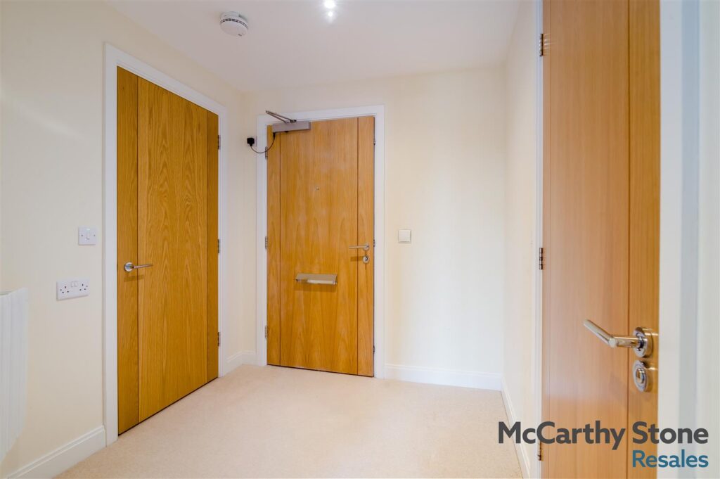 Llys Isan, Ilex Close, Llanishen, Cardiff, CF14 5DZ