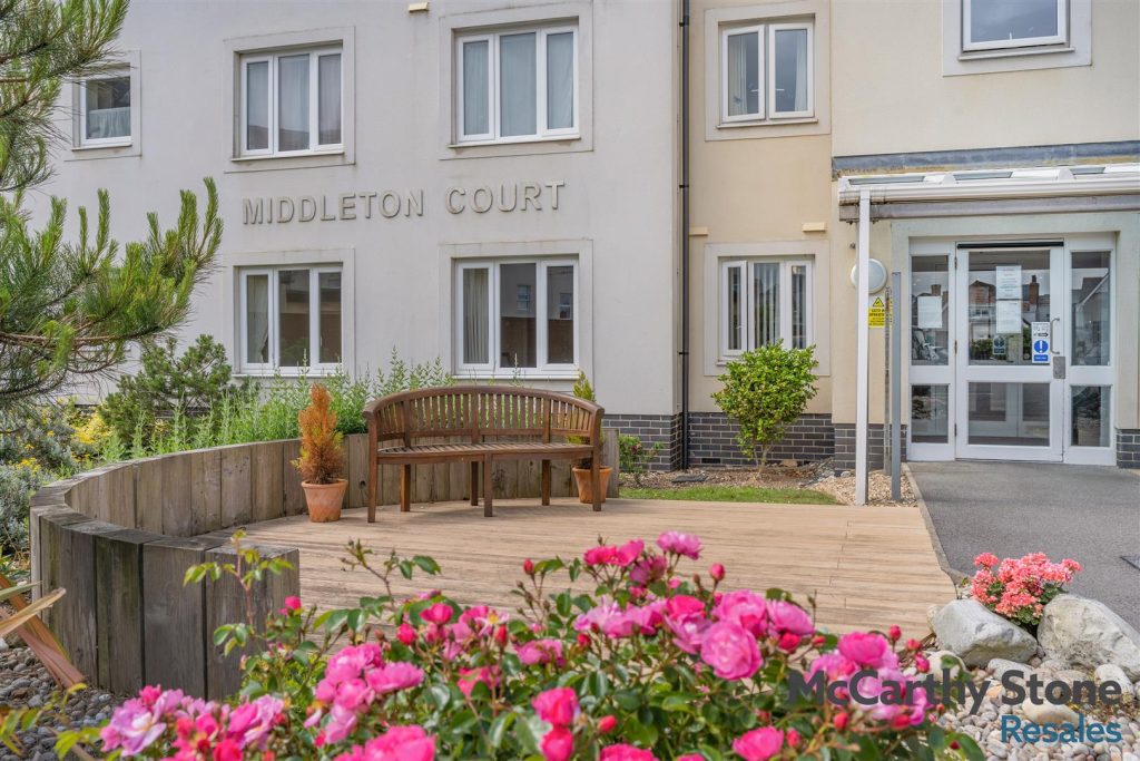 Middleton Court, Picton Avenue, Porthcawl CF36 3BF