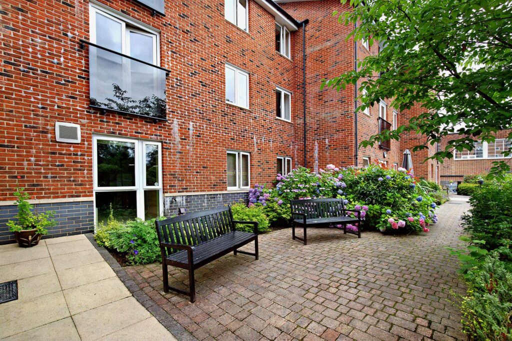 Cosgrove Hall Court, 8 Albany Road, Cholton-cum-Hardy